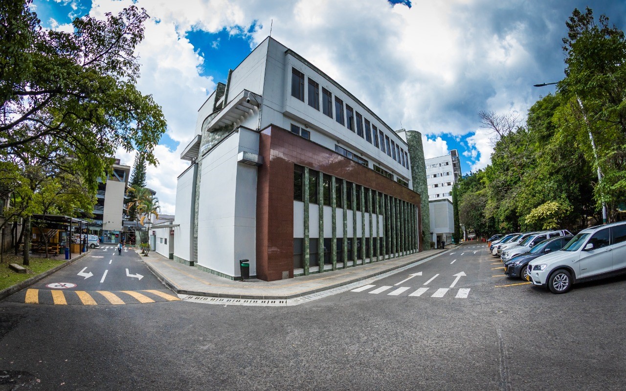 Exterior del Hospital Manuel Uribe Ángel